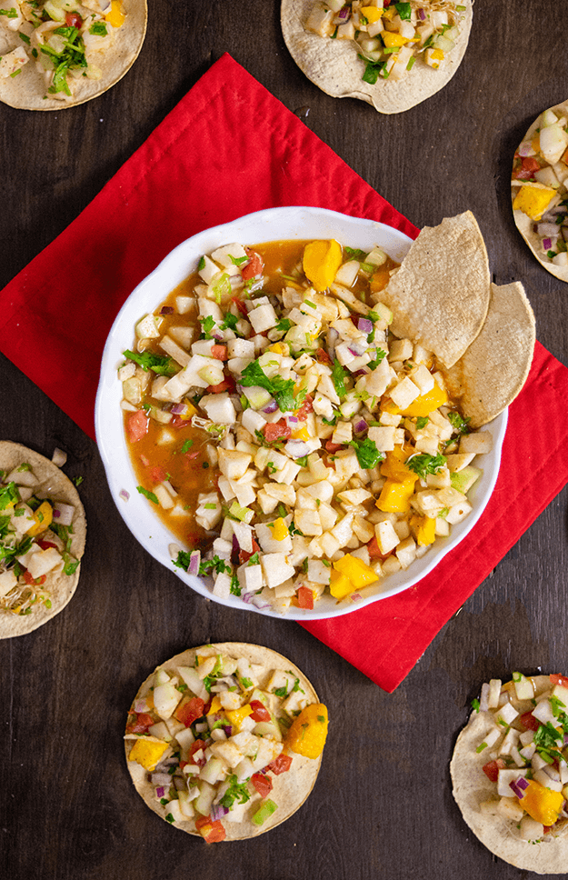 Ceviche fresco con Chips de Jícama Sal y Limón "Xilzas"