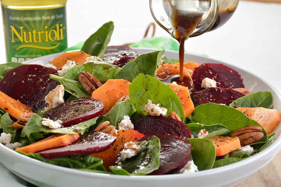 Ensalada con Chips de Camote "Xilzas"